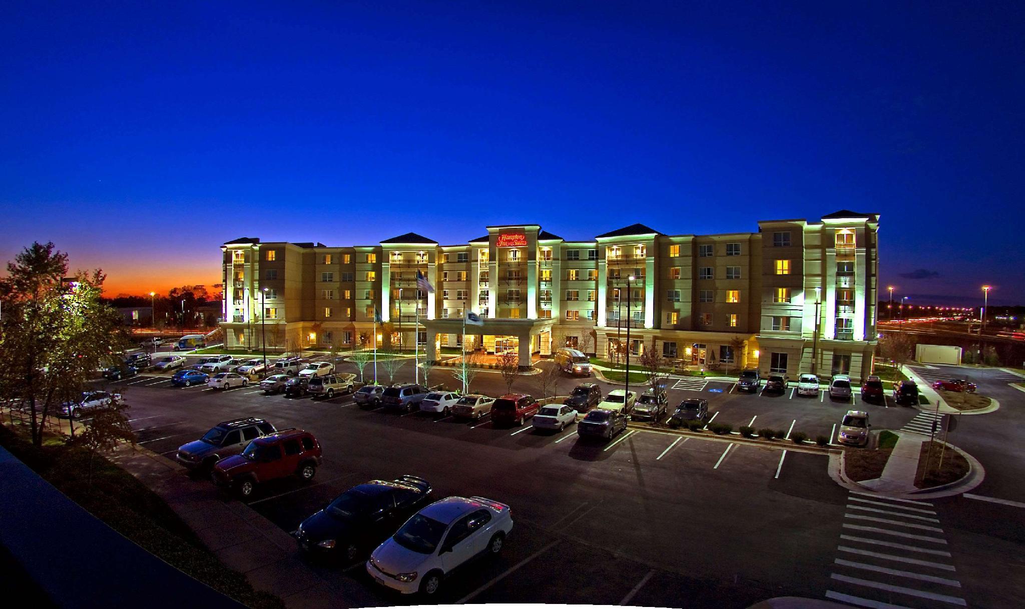 Hampton Inn & Suites Washington-Dulles International Airport Sterling Exterior photo